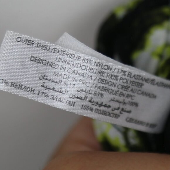 LA VIE EN ROSE Geo Patterned Multicolor Swimsuit Top Size Large - Picture 9 of 9